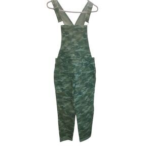 No Boundaries Women’s Camo Overalls Size L (11–13) Green Camo Print.